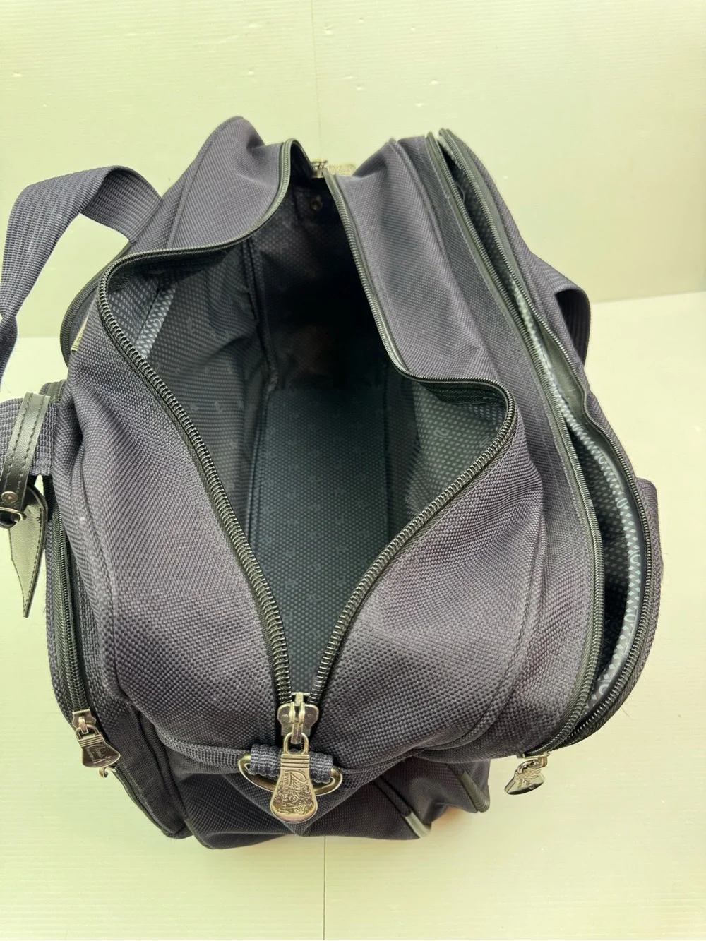 VTG Cayman By Ricardo Beverly Hills Blue Canvas Carry-on  Travel Luggage Handbag